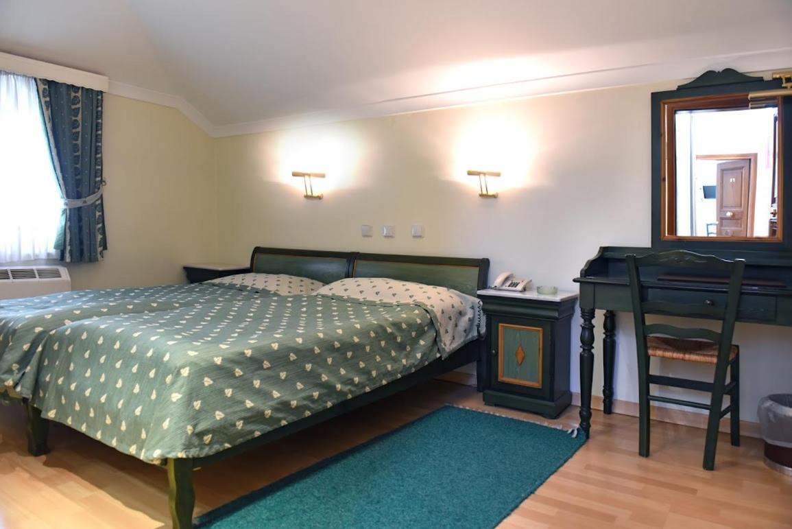 Aiolis Hotel Костур Екстериор снимка