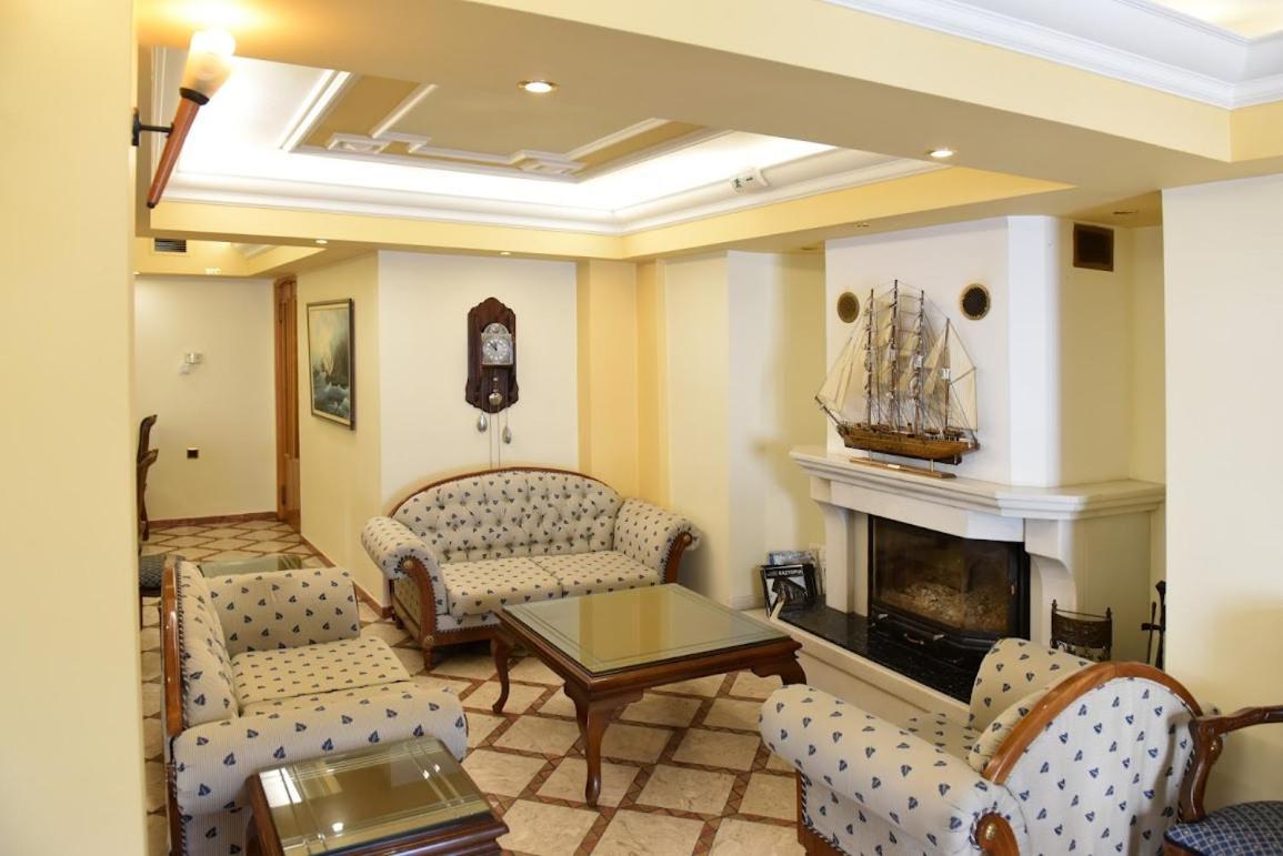 Aiolis Hotel Костур Екстериор снимка