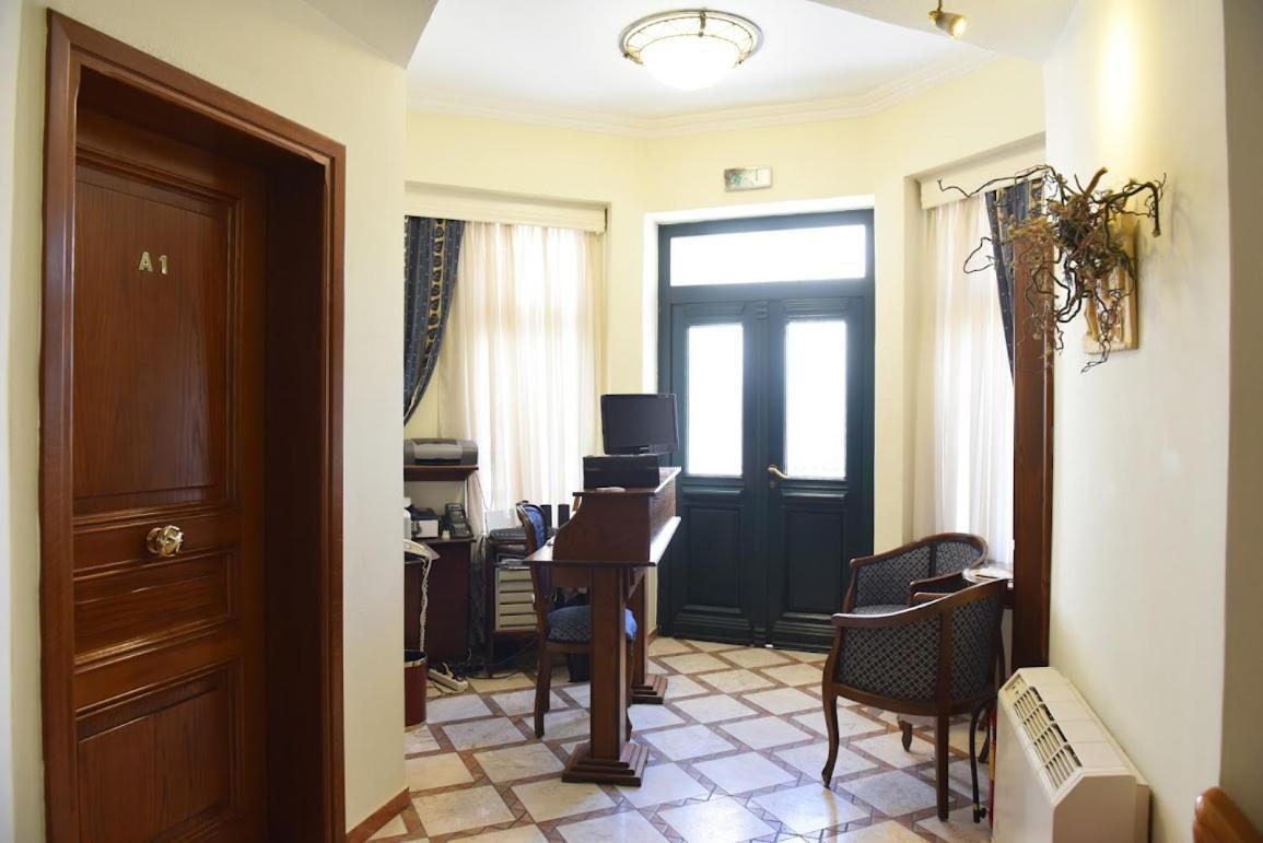 Aiolis Hotel Костур Екстериор снимка