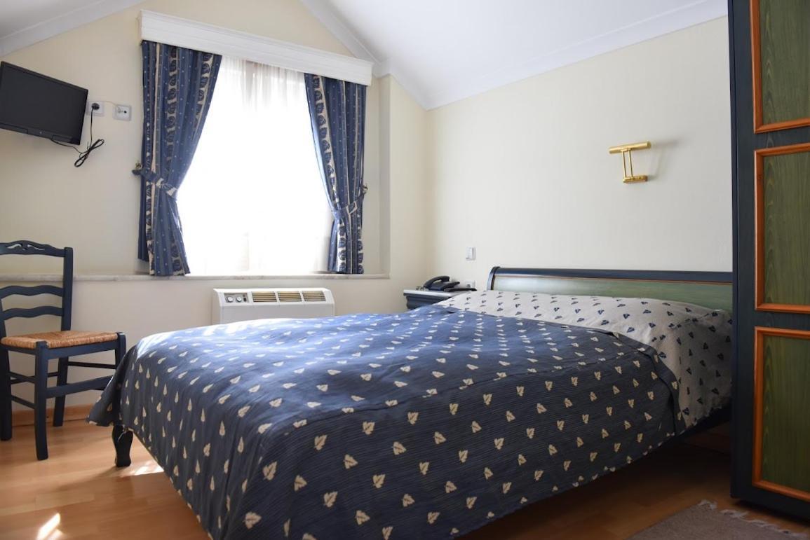 Aiolis Hotel Костур Екстериор снимка